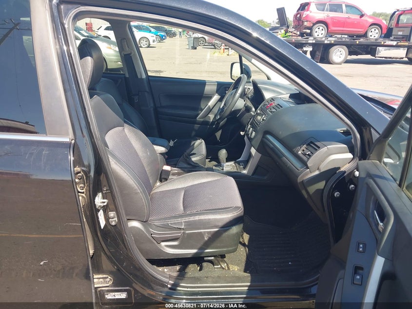 2014 Subaru Forester VIN JF2SJGDC5EH557905 IAAI salvage auction — NORMAL WEAR, Clear-Dealer Only (Oregon), sold $2,775 on 2026-07-30 (photo 5)
