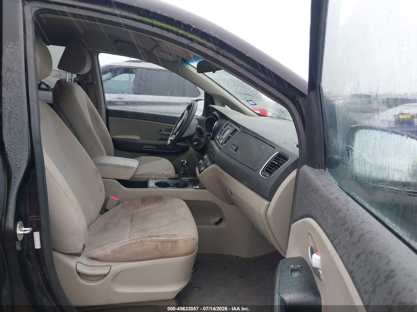 2016 Kia SEDONA VIN KNDMB5C10G6150579 IAAI salvage auction — NORMAL WEAR, Clear (Texas), sold $25 on 2026-07-23 (photo 5)