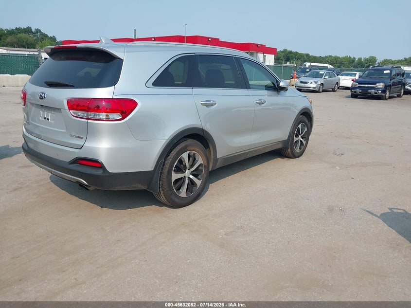 2017 Kia Sorento VIN 5XYPH4A17HG273481 IAAI salvage auction — NORMAL WEAR, Clear (Virginia), sold $1,500 on 2026-07-23 (photo 4)