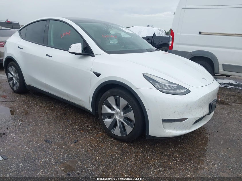 2021 Tesla Model y VIN 5YJYGDEE7MF082164 IAAI salvage auction — FRONT END, Wait Title, sold $7,100 on 2026-08-29 (photo 1)