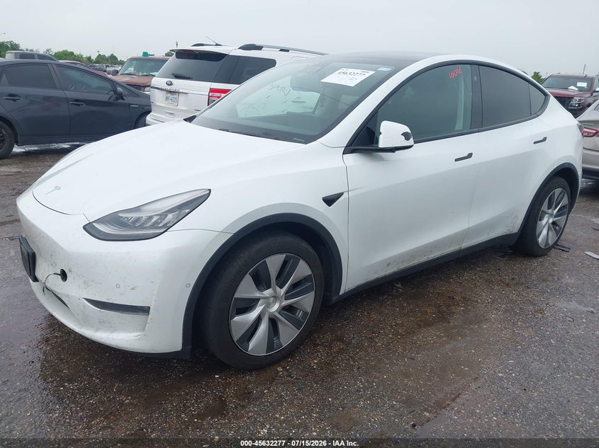 2021 Tesla Model y VIN 5YJYGDEE7MF082164 IAAI salvage auction — FRONT END, Wait Title, sold $7,100 on 2026-08-29 (photo 2)