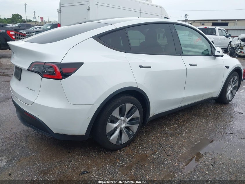 2021 Tesla Model y VIN 5YJYGDEE7MF082164 IAAI salvage auction — FRONT END, Wait Title, sold $7,100 on 2026-08-29 (photo 4)