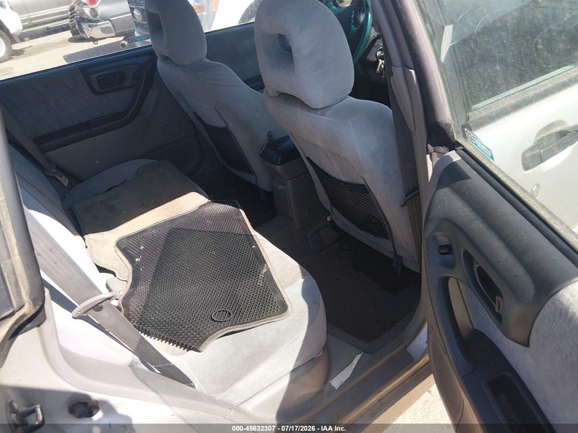 2001 Subaru Forester VIN JF1SF65671H722811 IAAI salvage auction — NORMAL WEAR, Clear (Colorado), sold $25 on 2026-07-28 (photo 8)