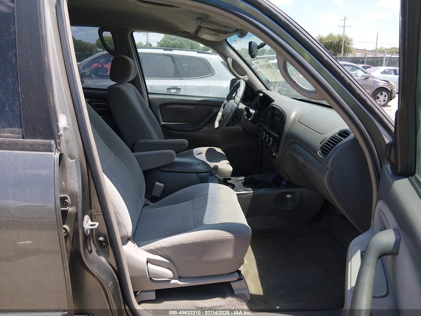 2004 Toyota Tundra VIN 5TBDT44114S440310 IAAI salvage auction — HAIL, Clear (Kansas), sold $3,150 on 2026-07-17 (photo 5)