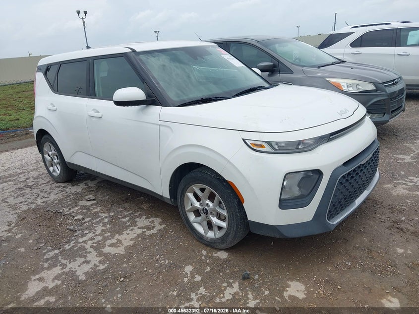 2022 Kia Soul VIN KNDJ23AU7N7177354 IAAI salvage auction — ENGINE DAMAGE, Nrc Lienholder Repossession Paperwork (Texas), sold $1,050 on 2026-07-29 (photo 1)