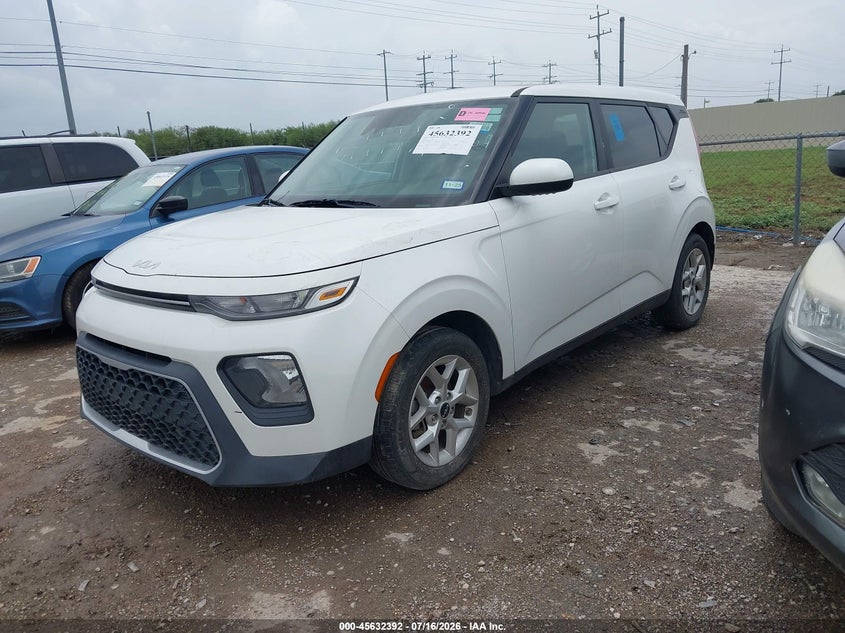 2022 Kia Soul VIN KNDJ23AU7N7177354 IAAI salvage auction — ENGINE DAMAGE, Nrc Lienholder Repossession Paperwork (Texas), sold $1,050 on 2026-07-29 (photo 2)