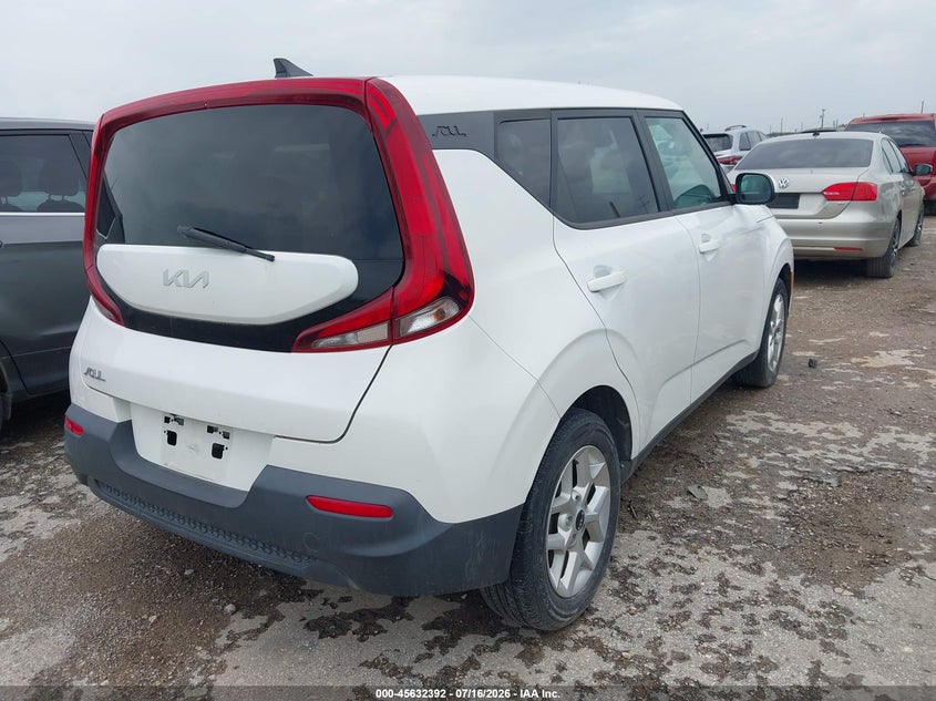 2022 Kia Soul VIN KNDJ23AU7N7177354 IAAI salvage auction — ENGINE DAMAGE, Nrc Lienholder Repossession Paperwork (Texas), sold $1,050 on 2026-07-29 (photo 4)
