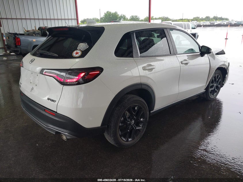 2024 Honda Hr-v VIN 3CZRZ2H59RM710446 IAAI salvage auction — RIGHT FRONT, Wait Title, sold $8,100 on 2026-08-20 (photo 4)