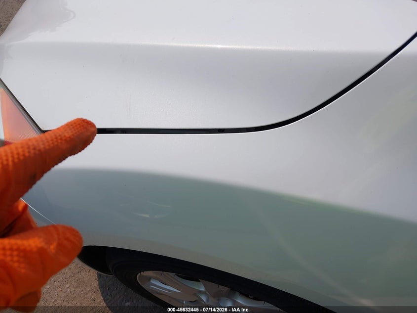 2010 Mazda 3 VIN JM1BL1SF5A1133176 IAAI salvage auction — NORMAL WEAR, Clear (Michigan), sold $1,825 on 2026-07-16 (photo 6)