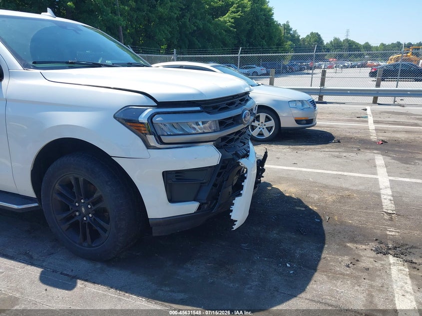 2023 Ford Expedition VIN 1FMJK1H82PEA41933 IAAI salvage auction — FRONT END, Wait Title, sold $7,600 on 2026-09-11 (photo 6)