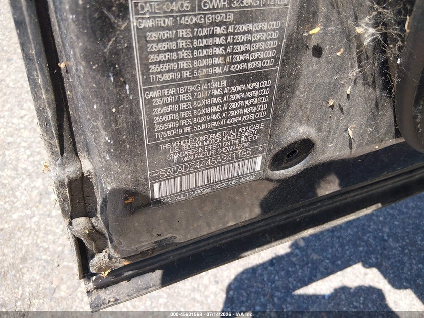 2005 Land rover Lr3 VIN SALAD24445A341185 IAAI salvage auction — RIGHT FRONT, Clear (Minnesota), sold $325 on 2026-07-27 (photo 9)