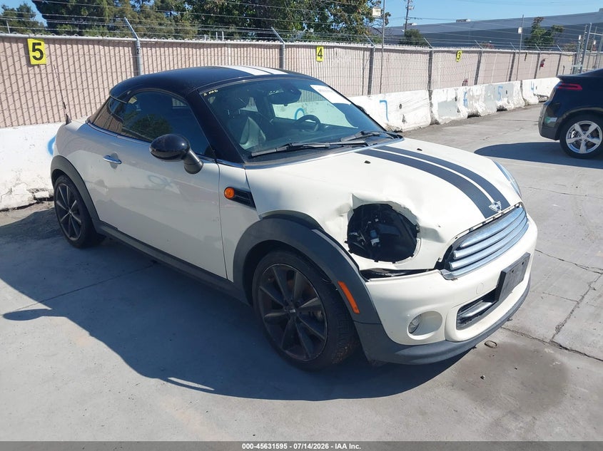 2015 Mini Coupe VIN WMWSX1C55FT623314 IAAI salvage auction — NORMAL WEAR, Clear - Dealer Only (California), sold $625 on 2026-07-29 (photo 1)