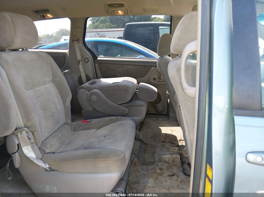 2008 Toyota Sienna VIN 5TDZK23C28S192081 IAAI salvage auction — NORMAL WEAR, Clear-Dealer Only (North Carolina), sold $800 on 2026-07-29 (photo 8)