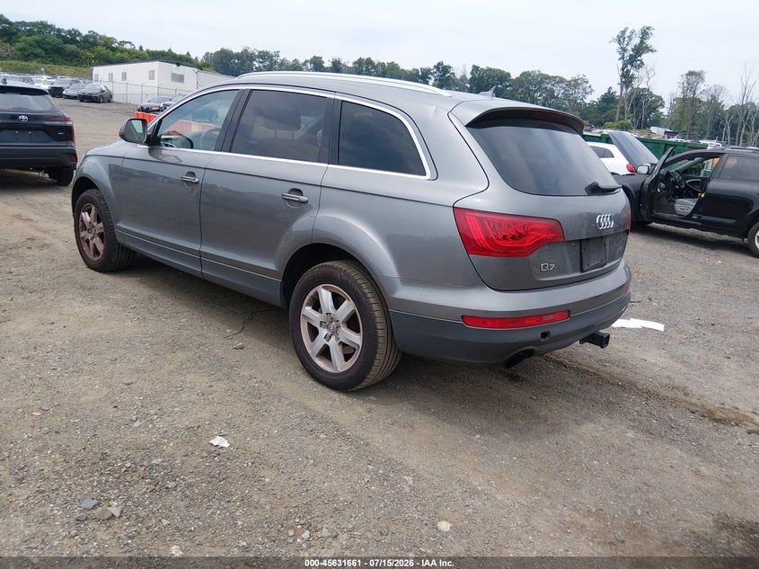 2011 Audi Q7 VIN WA1LGAFEXBD010445 IAAI salvage auction — NORMAL WEAR, Clear (New Jersey), sold $375 on 2026-07-30 (photo 3)