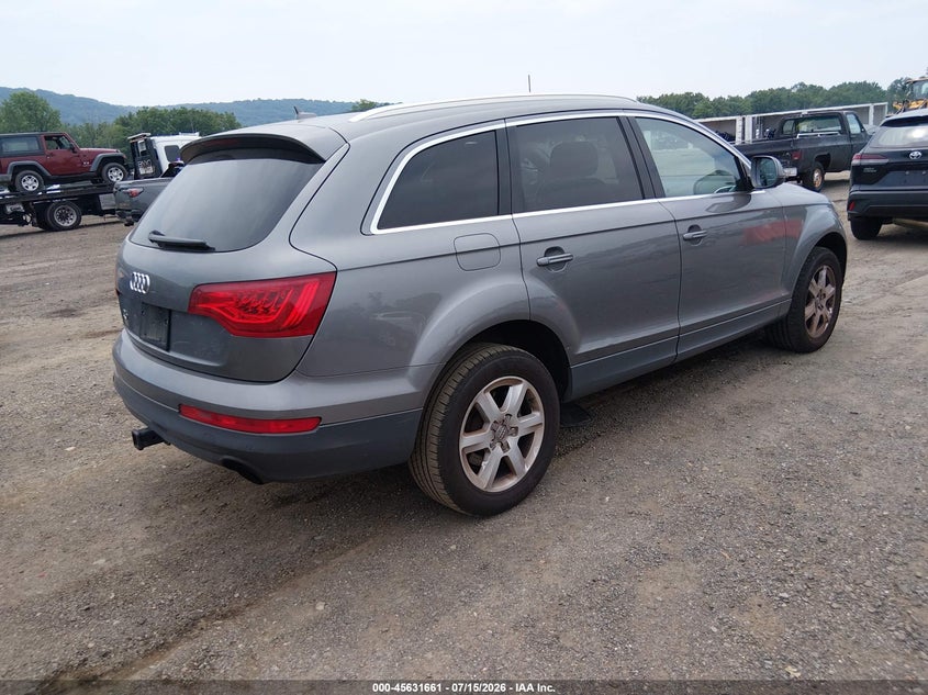 2011 Audi Q7 VIN WA1LGAFEXBD010445 IAAI salvage auction — NORMAL WEAR, Clear (New Jersey), sold $375 on 2026-07-30 (photo 4)