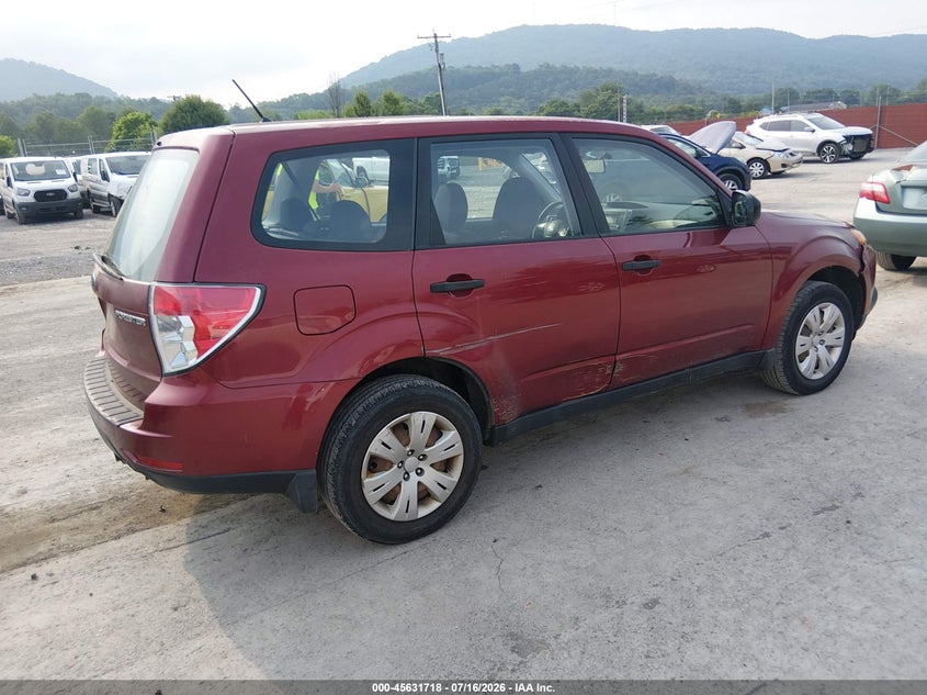 2009 Subaru Forester VIN JF2SH61629H780462 IAAI salvage auction — NORMAL WEAR, Clear (Pennsylvania), sold $375 on 2026-07-29 (photo 4)