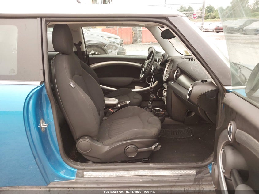 2008 Mini Cooper VIN WMWMF73508TV35868 IAAI salvage auction — RIGHT FRONT, Mv-907A (New York), sold $725 on 2026-08-02 (photo 5)