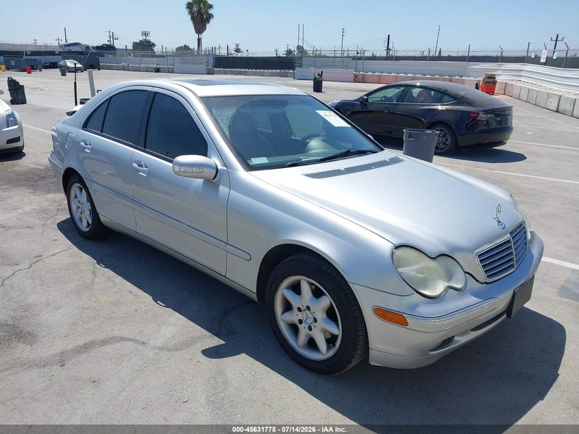 2002 Mercedes-benz C class VIN WDBRF61J72E002770 IAAI salvage auction — REAR END, Salvage (California), sold $600 on 2026-08-12 (photo 1)
