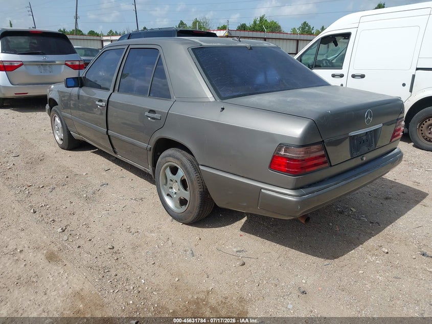 1987 Mercedes-benz 300 VIN WDBEA30D5HA368184 IAAI salvage auction — NORMAL WEAR, Original (Texas), sold $250 on 2026-07-23 (photo 3)