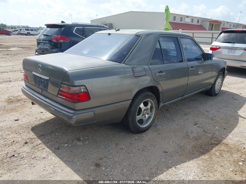 1987 Mercedes-benz 300 VIN WDBEA30D5HA368184 IAAI salvage auction — NORMAL WEAR, Original (Texas), sold $250 on 2026-07-23 (photo 4)