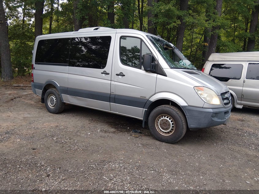 2011 Mercedes-benz Sprinter VIN WDZPE7CC7B5553846 IAAI salvage auction — ROOF, Salvage (Virginia), sold $3,050 on 2026-07-28 (photo 1)