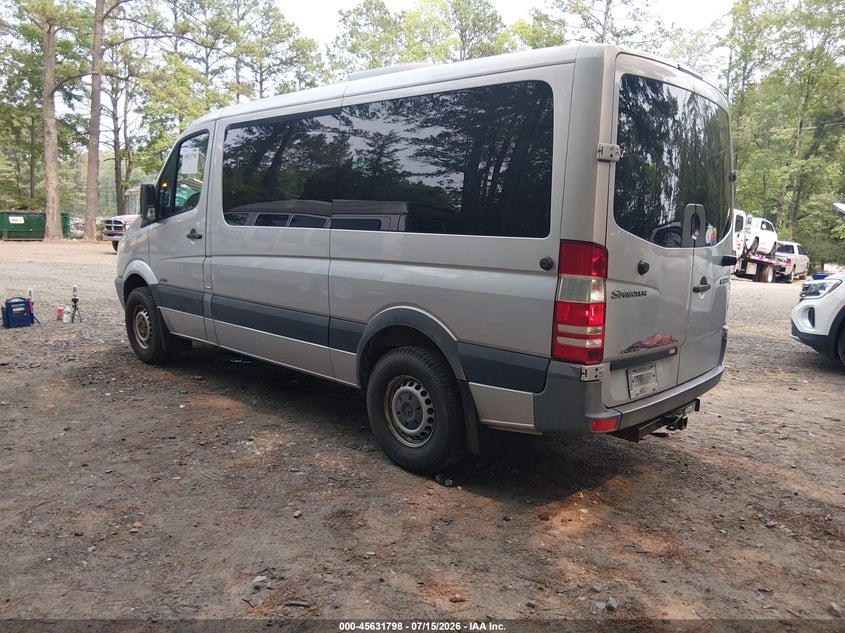 2011 Mercedes-benz Sprinter VIN WDZPE7CC7B5553846 IAAI salvage auction — ROOF, Salvage (Virginia), sold $3,050 on 2026-07-28 (photo 3)