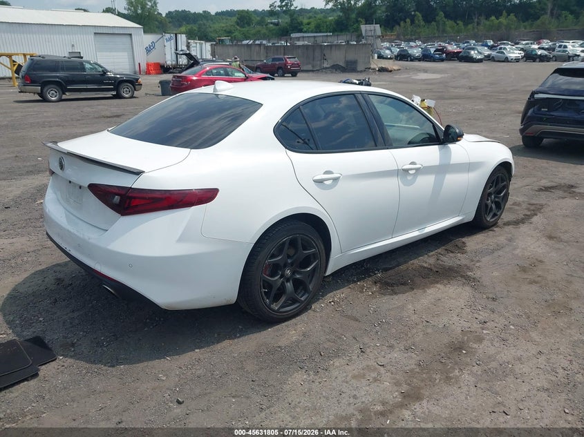 2021 Alfa romeo Giulia VIN ZARFANAN6M7646547 IAAI salvage auction — FRONT END, Salvage Title, sold $3,350 on 2026-08-12 (photo 4)