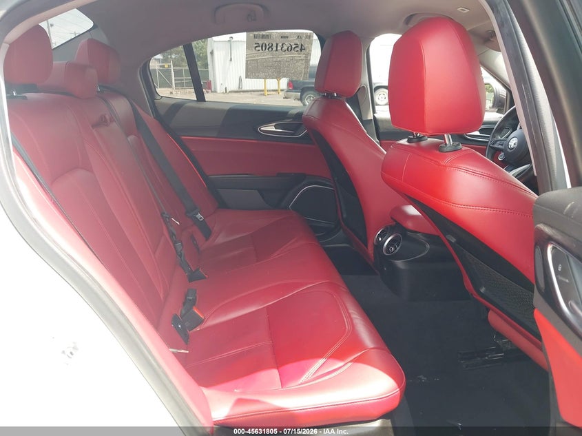 2021 Alfa romeo Giulia VIN ZARFANAN6M7646547 IAAI salvage auction — FRONT END, Salvage Title, sold $3,350 on 2026-08-12 (photo 8)