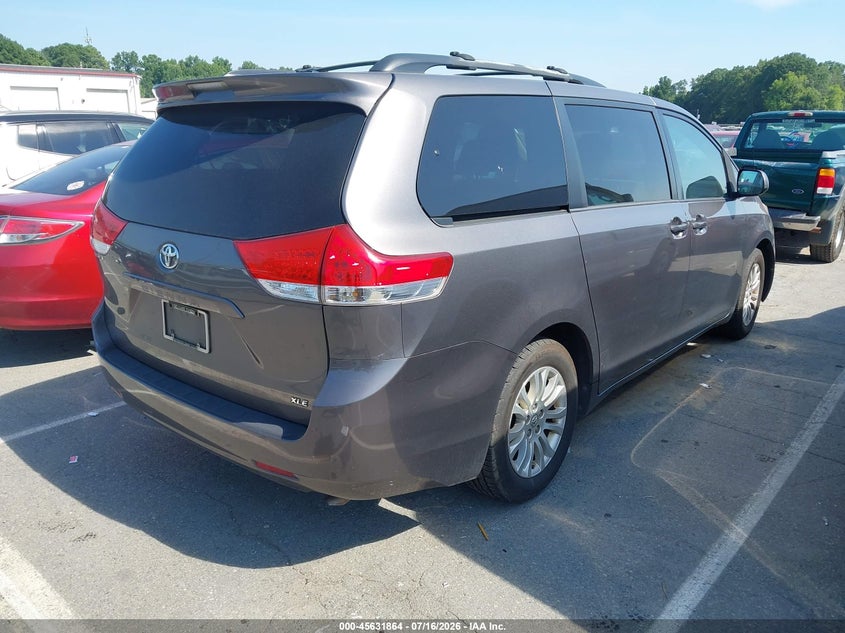 2011 Toyota Sienna VIN 5TDYK3DC1BS166823 IAAI salvage auction — NORMAL WEAR, Clear-Dealer Only (North Carolina), sold $575 on 2026-07-29 (photo 4)