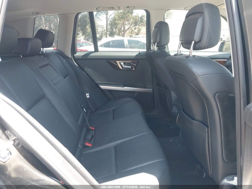 2011 Mercedes-benz Glk-class VIN WDCGG5GB8BF663888 IAAI salvage auction — NORMAL WEAR, Clear - Dealer Only (California), sold $1,050 on 2026-07-28 (photo 8)