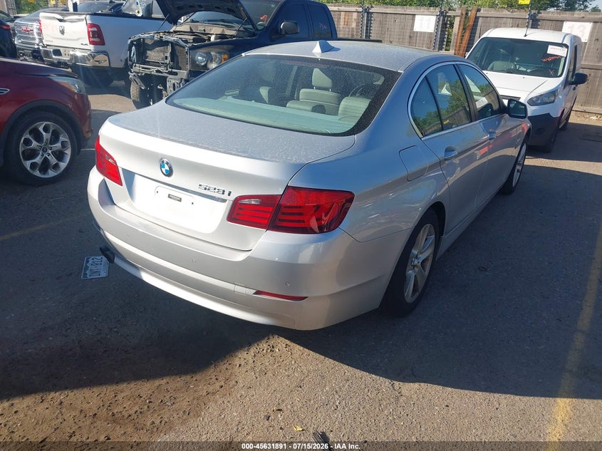 2012 BMW 5er VIN WBAXH5C50CDW03598 IAAI salvage auction — NORMAL WEAR, Clear (Colorado), sold $25 on 2026-07-21 (photo 4)