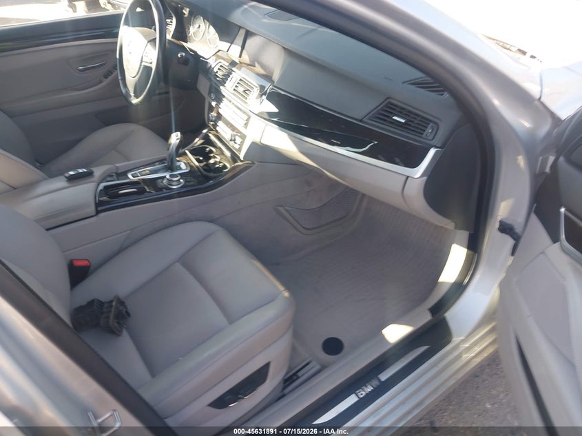 2012 BMW 5er VIN WBAXH5C50CDW03598 IAAI salvage auction — NORMAL WEAR, Clear (Colorado), sold $25 on 2026-07-21 (photo 5)