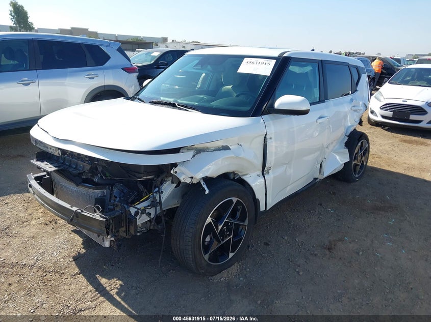 2024 Kia Soul VIN KNDJ33AU1R7237759 IAAI salvage auction — LEFT & RIGHT, Salvage (California), sold $1,550 on 2026-07-29 (photo 2)