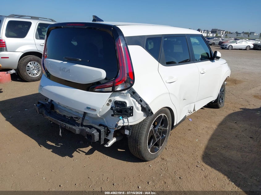 2024 Kia Soul VIN KNDJ33AU1R7237759 IAAI salvage auction — LEFT & RIGHT, Salvage (California), sold $1,550 on 2026-07-29 (photo 4)