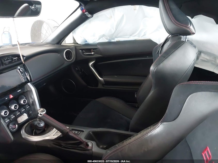 2020 Subaru Brz VIN JF1ZCAC1XL9701613 IAAI salvage auction — REAR END, Salvage Title, sold $3,950 on 2026-08-02 (photo 5)