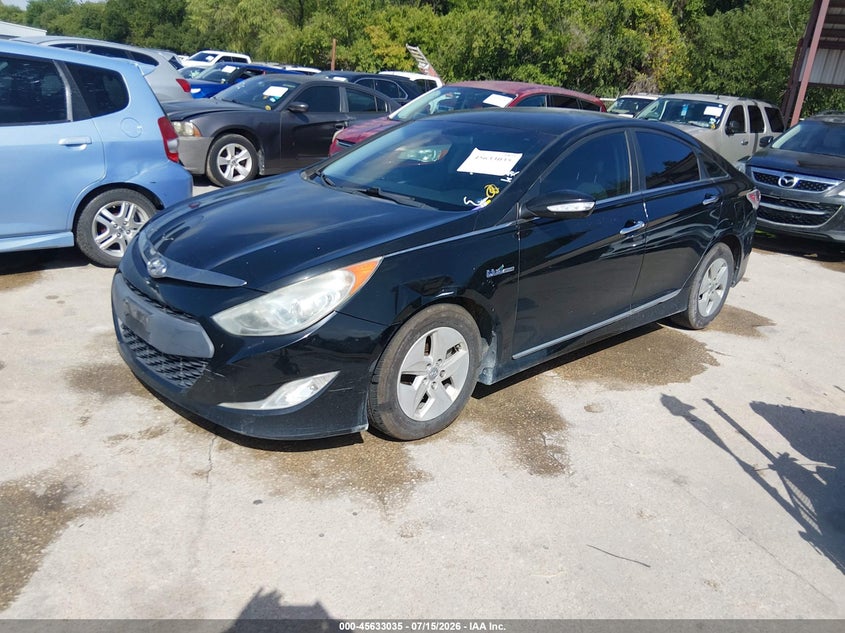 2011 Hyundai Sonata hybrid VIN KMHEC4A44BA001361 IAAI salvage auction — NORMAL WEAR, Clear (California), sold $300 on 2026-07-27 (photo 2)