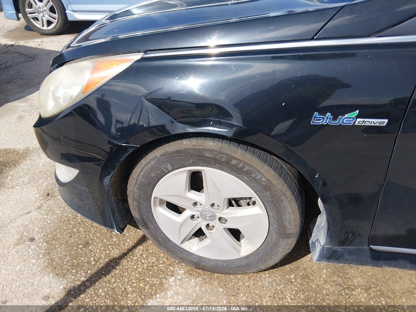 2011 Hyundai Sonata hybrid VIN KMHEC4A44BA001361 IAAI salvage auction — NORMAL WEAR, Clear (California), sold $300 on 2026-07-27 (photo 6)