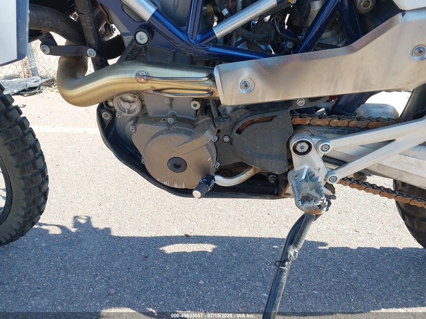 2024 Husqvarna Enduro VIN VBKUEV408RM765116 IAAI salvage auction — THEFT, Salvage Title, sold $3,900 on 2026-09-15 (photo 9)
