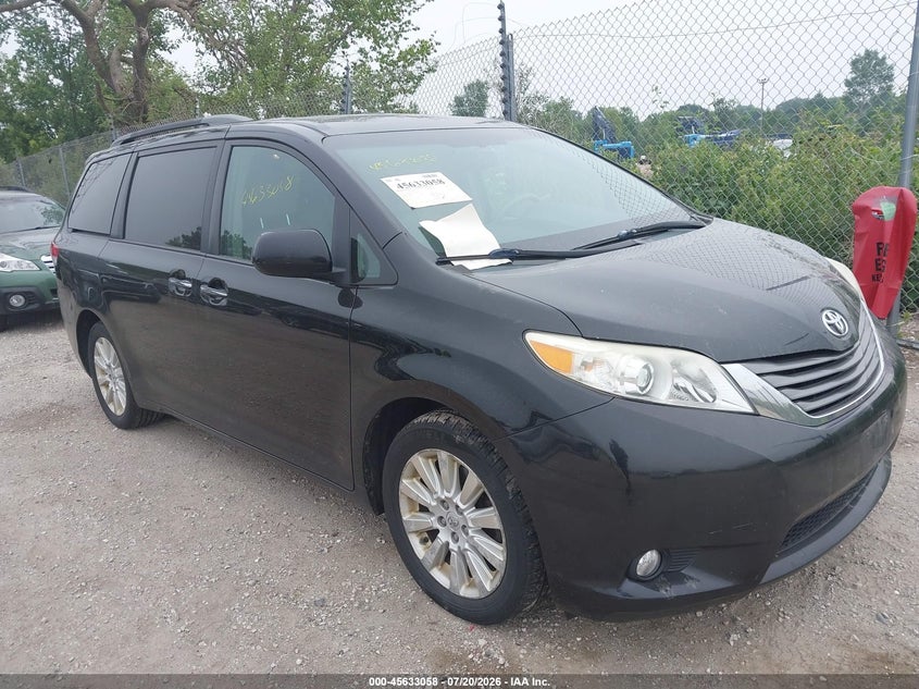 2012 Toyota Sienna VIN 5TDDK3DC5CS035068 IAAI salvage auction — NORMAL WEAR, Clear-Endorsement (Wisconsin), sold $925 on 2026-07-28 (photo 1)