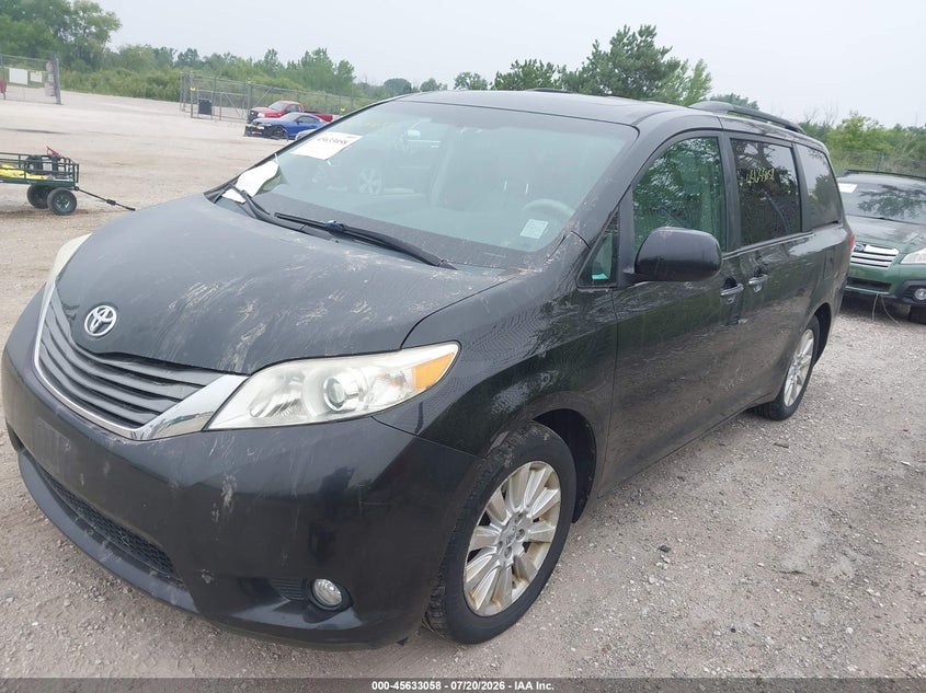 2012 Toyota Sienna VIN 5TDDK3DC5CS035068 IAAI salvage auction — NORMAL WEAR, Clear-Endorsement (Wisconsin), sold $925 on 2026-07-28 (photo 2)