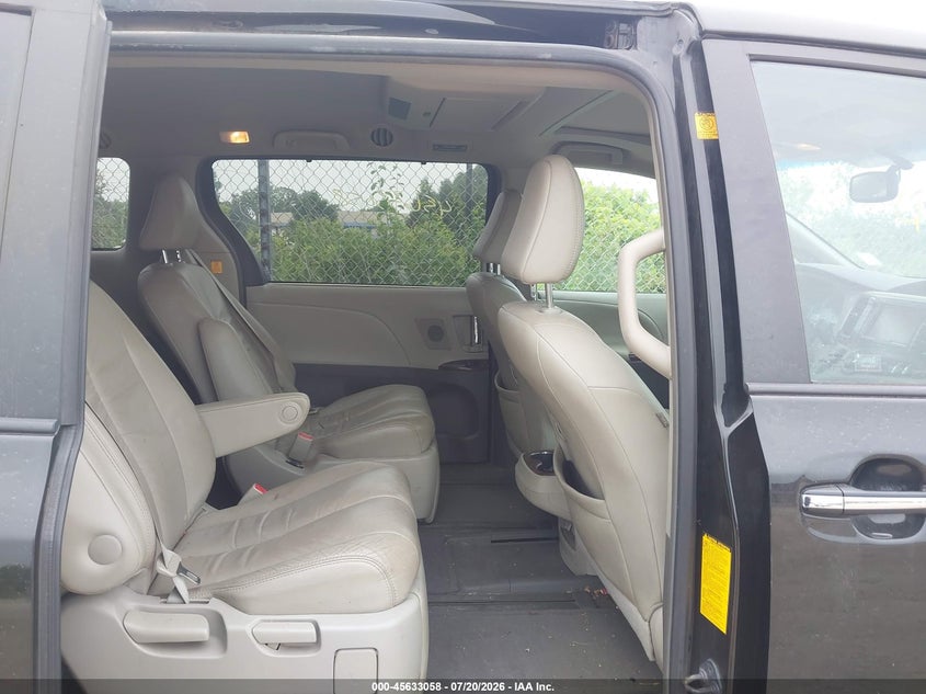 2012 Toyota Sienna VIN 5TDDK3DC5CS035068 IAAI salvage auction — NORMAL WEAR, Clear-Endorsement (Wisconsin), sold $925 on 2026-07-28 (photo 8)