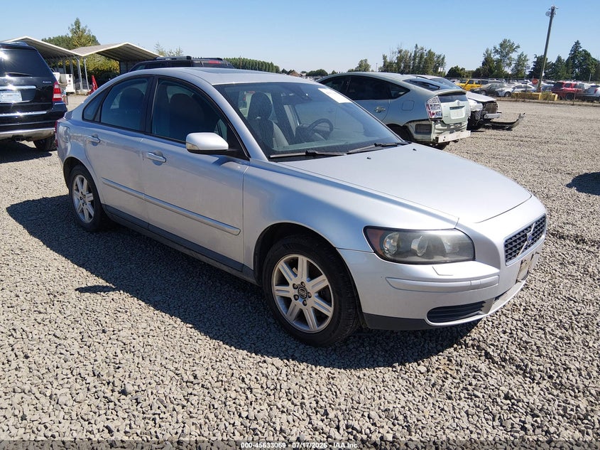 2006 Volvo S40 VIN YV1MS382562208854 IAAI salvage auction — NORMAL WEAR, Clear - Public Restricted (Oregon), sold $100 on 2026-07-27 (photo 1)