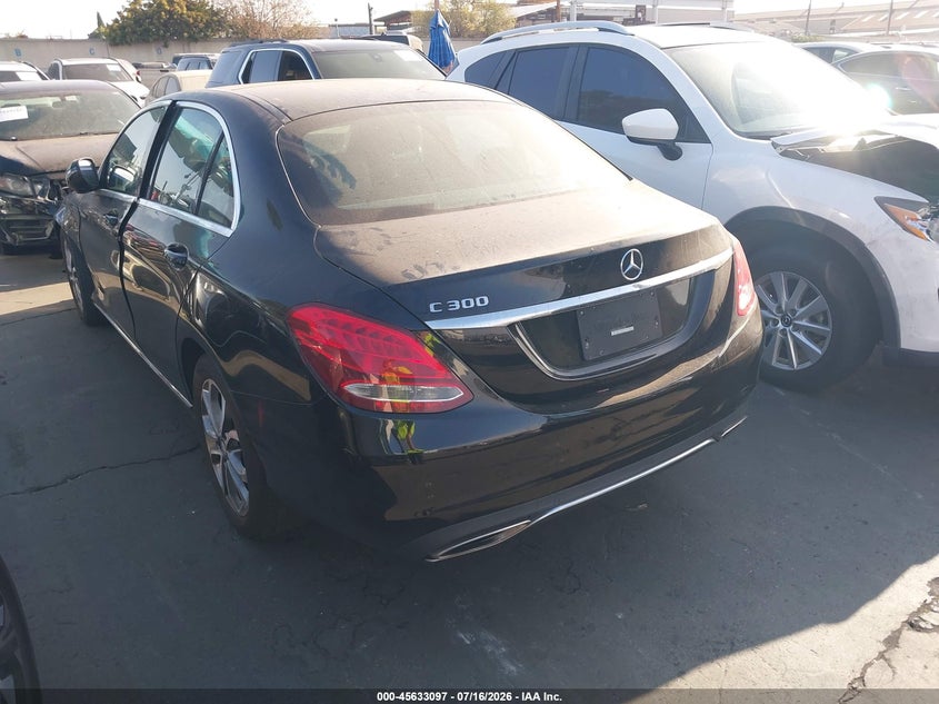 2018 Mercedes-benz C-klasse VIN WDDWF4JB9JR404448 IAAI salvage auction — SIDE, Wait Title, sold $6,400 on 2026-08-19 (photo 3)