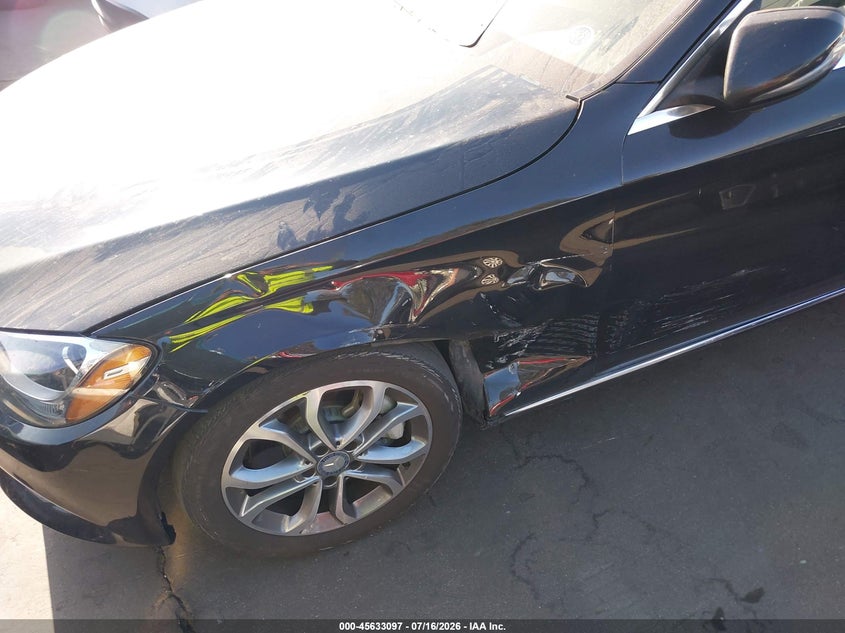 2018 Mercedes-benz C-klasse VIN WDDWF4JB9JR404448 IAAI salvage auction — SIDE, Wait Title, sold $6,400 on 2026-08-19 (photo 6)