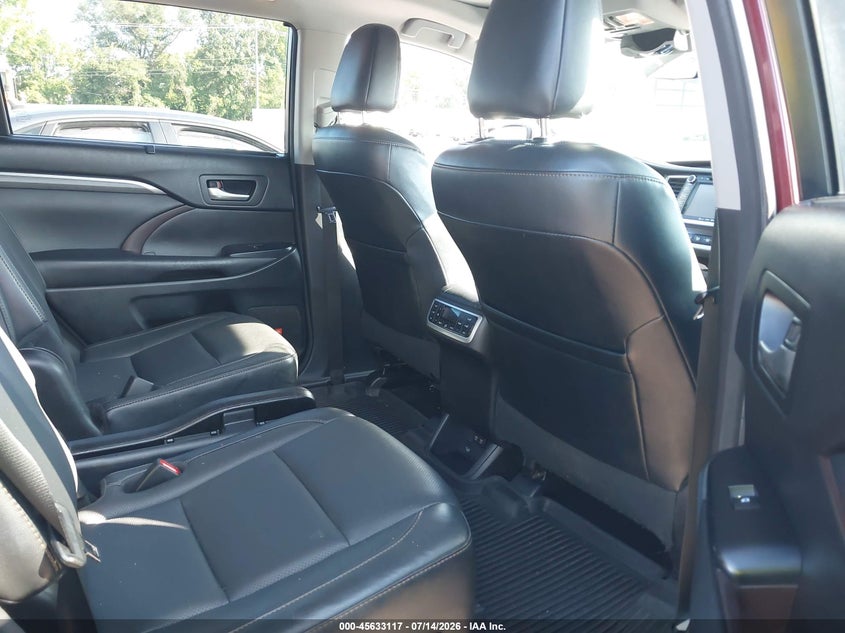 2017 Toyota Highlander hybrid VIN 5TDDGRFH8HS025011 IAAI salvage auction — NORMAL WEAR, Clear (Tennessee), sold $6,200 on 2026-07-28 (photo 8)