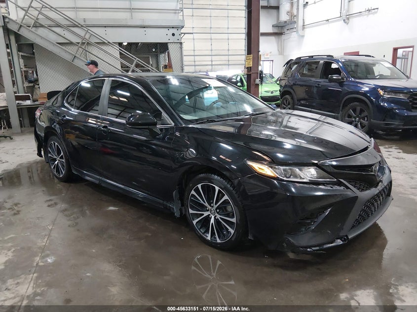 2018 Toyota Camry VIN 4T1B11HK4JU151091 — IAAI salvage auction photo
