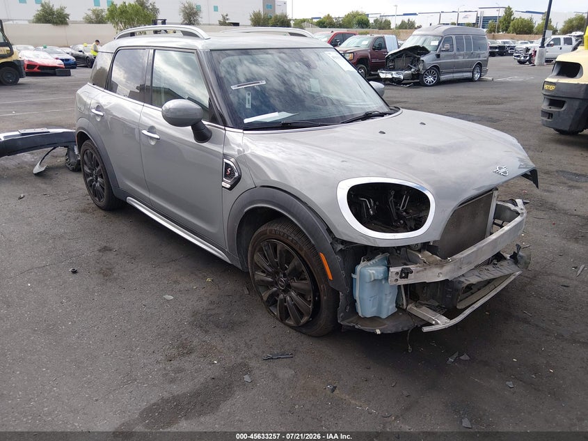 2020 Mini Countryman VIN WMZYW7C05L3L98007 IAAI salvage auction — LEFT FRONT, Salvage Title, sold $3,250 on 2026-08-07 (photo 1)