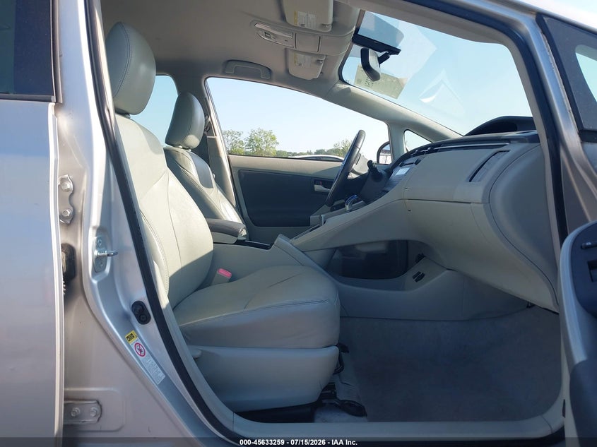 2011 Toyota Prius VIN JTDKN3DU1B0247961 IAAI salvage auction — NORMAL WEAR, Clear (Kansas), sold $1,100 on 2026-07-28 (photo 5)