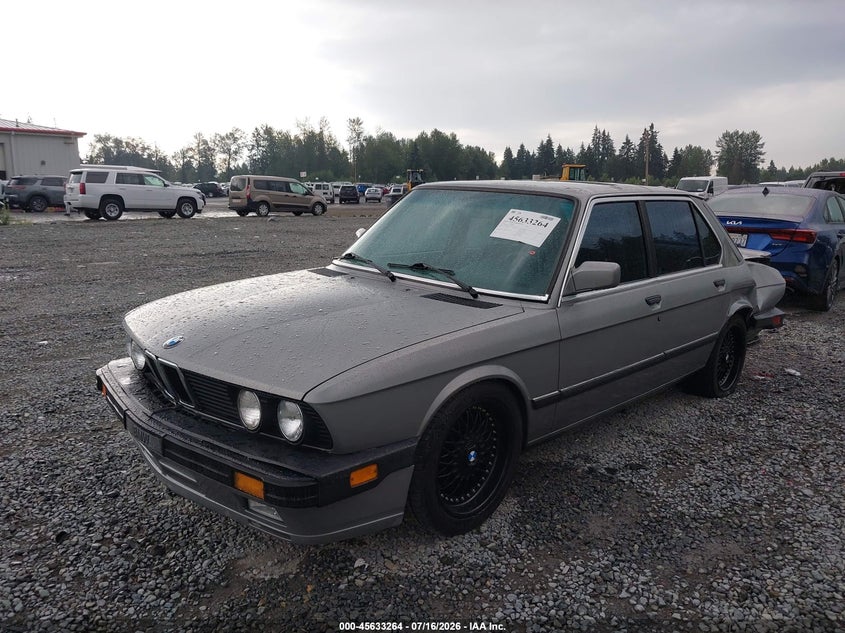1987 BMW 5 series VIN WBADC8401H1721089 IAAI salvage auction — REAR END, Bill Of Sale (Washington), sold $7,200 on 2026-08-02 (photo 2)
