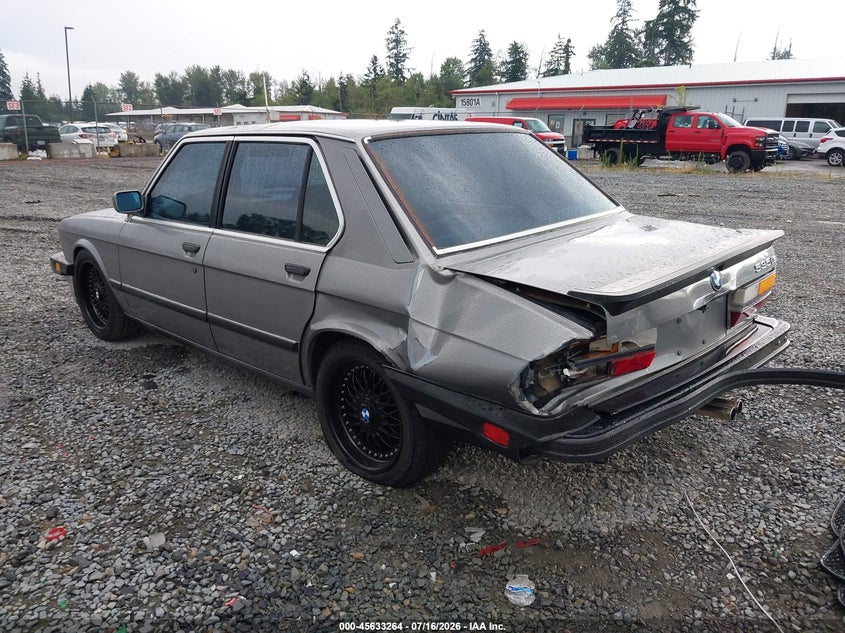 1987 BMW 5 series VIN WBADC8401H1721089 IAAI salvage auction — REAR END, Bill Of Sale (Washington), sold $7,200 on 2026-08-02 (photo 3)